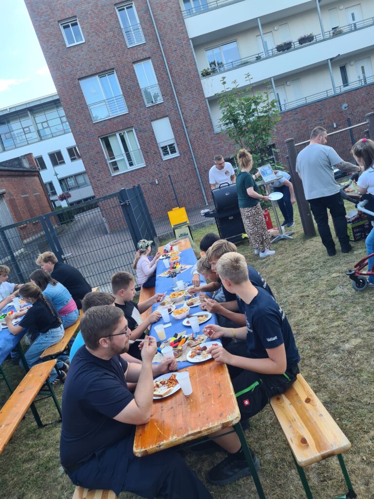 Gruppe am essen