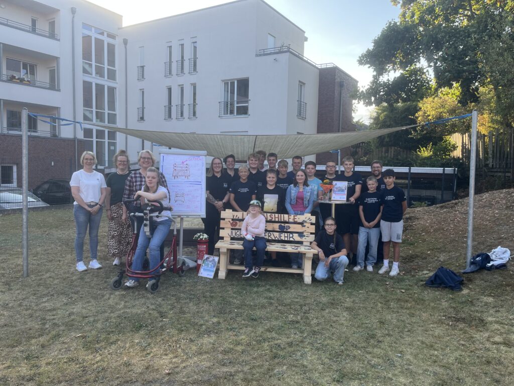 Gruppenbild mit der Bank